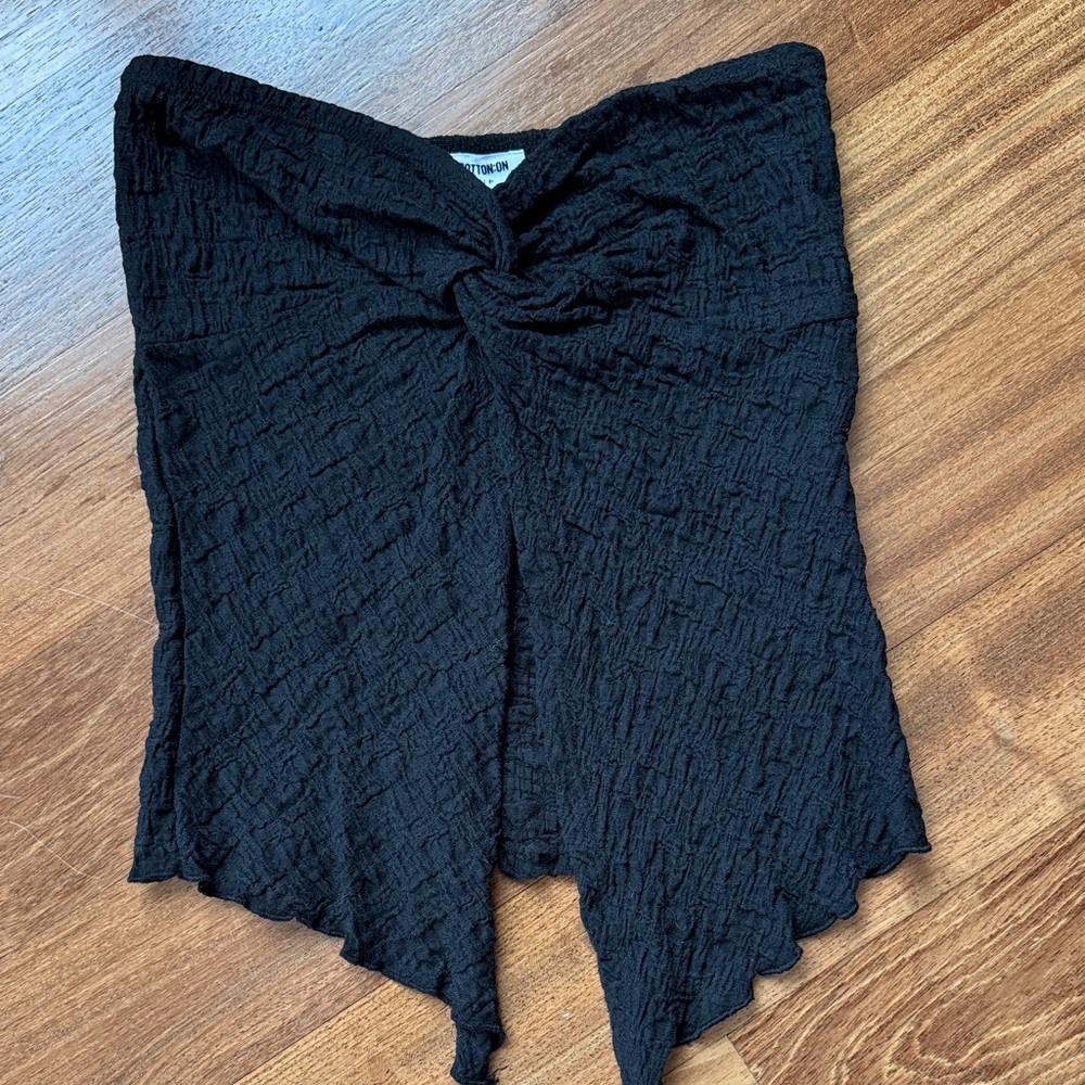 Black Textured Strapless Top